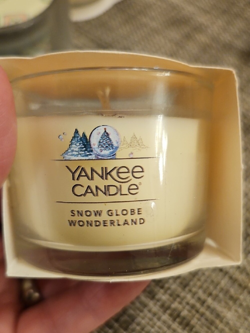 Yankee Candle Small Jar Candles-Six - Picture 6 of 8
